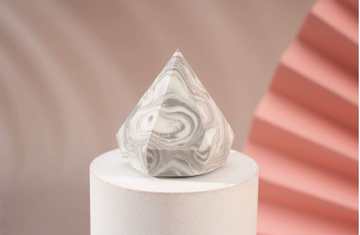 Diamond Foundation Sponge – Limited Edition Cosmetic Sponge