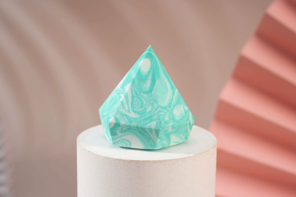 Diamond Foundation Sponge – Limited Edition Cosmetic Sponge